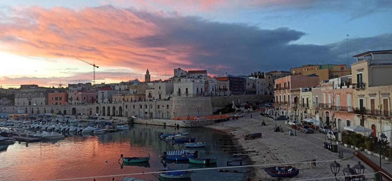 Iris Apartment, Comfort E Stile Nel Cuore Di Bisceglie Exteriér fotografie